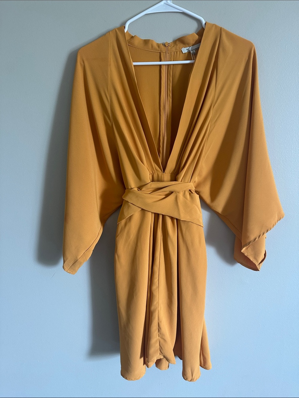 Tied-waist kimono dress - Picture 5 of 9